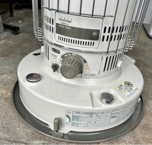 お引取り限定 美品 99年製 トヨトミ 石油ストーブ KSA-105G