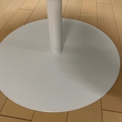 IKEAテーブル　貰って下さいの画像