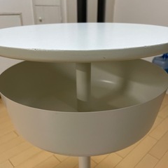 IKEAテーブル　貰って下さいの画像