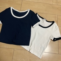 GU ショート丈 Tシャツ