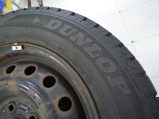 スタッドレスタイヤ ダンロップ ウィンターマックス WM02 195/65R15 2021年製 4本セット ホイール付き 中古 DUL