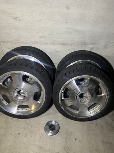 本日限定1万円。18インチホイール付きスタッドレス  225.40.18 2019年製