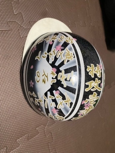 ヘルメット売ります。