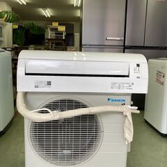 【リサイクルショップ　ピカソ　小松原】2022年製 ダイキン(DAIKIN) 冷房2.2kW 6畳用ルームエアコン　Eシリーズ S22ZTES★5671★