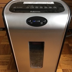 美品シュレッダー　fellows フェローズ