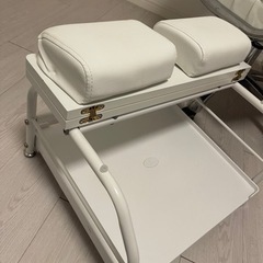 【お話し中】ネイルデスク＊チェア＊ワゴン＊フット台の画像