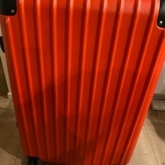 キャリーケースの画像