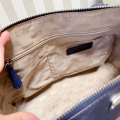 MICHEAL KORS 2wayハンドバッグ ネイビーの画像