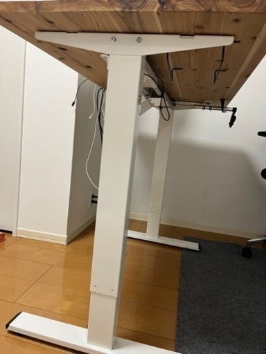 昇降デスク（手動）　※天板ご希望の方差し上げます。