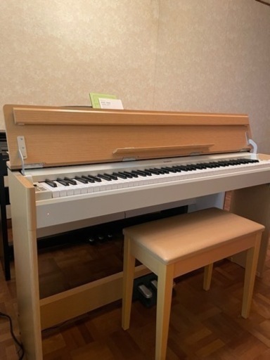 中古美品、YAMAHA 電子ピアノ ARIUS YDP-S31C 2015年製です。