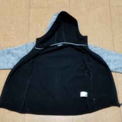 美品 ジャケット 150サイズの画像