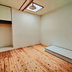 1か月無料💰1万円入居可🌼新松戸駅🚲8分🌸個室8-10畳🌸保証人不要⚡