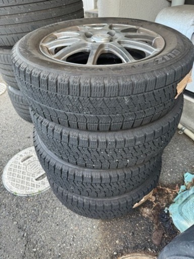 値下げ‼️14インチホイール付きスタッドレスタイヤブリヂストンブリザック