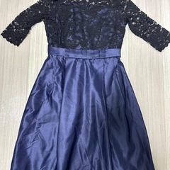 ひざ丈透け感シースルー　パーティードレスの画像