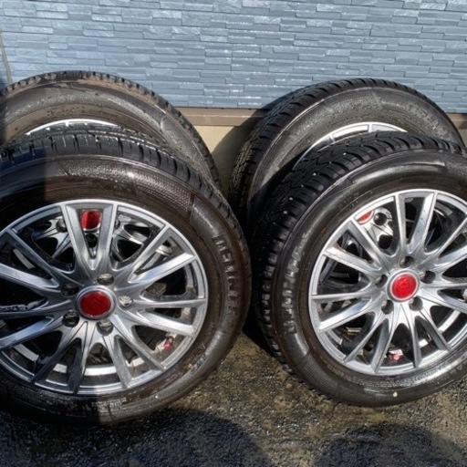 日産セレナ　205/60R16