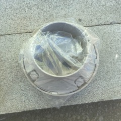 新品　引き込み柱用キャップの画像