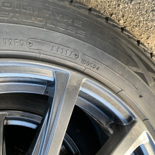 ウインターマックス　225/60R17 ハリアー等にに！