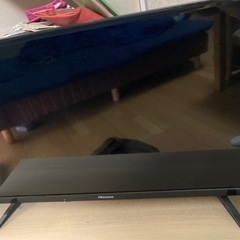 液晶テレビ　32型　ハイセンス　2019年　テレビ台セット