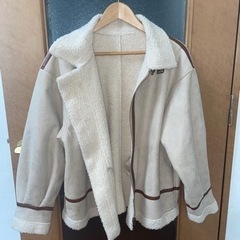 【お値下げしました‼️】モコモコ裏地のブルゾンの画像