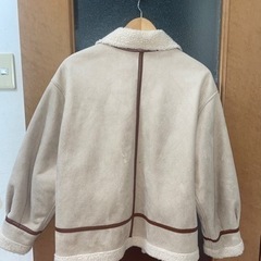 【お値下げしました‼️】モコモコ裏地のブルゾンの画像