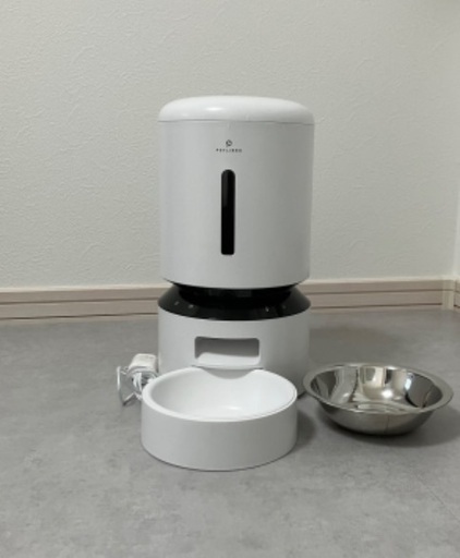 【値下げしました】ペット用見守りカメラ付き自動給餌器