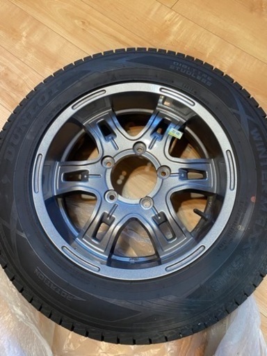 ジムニースタッドレス　ダンロップ　4本