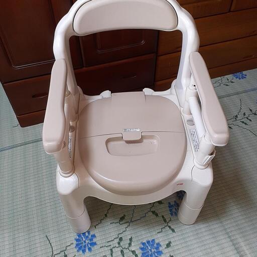 簡易トイレ新古にならます。購入使ってません！