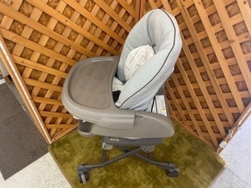 【愛品館 江戸川店】コンビ ネムリラ 4キャス オートスウィング プラッドグレー2021年モデル 電動ハイローチェア ID:110-024369-007