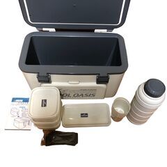 ☆中古￥1,800！クーラーボックス　家具　【BK085】