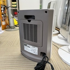 ②【美品‼️】山善 セラミックファンヒーター 電気ストーブ 820W 人感センサー付きの画像