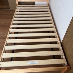 ニトリ シングルベッド の画像