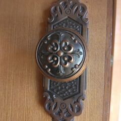 木製ドアの、レバー（丁番込み）一式の画像