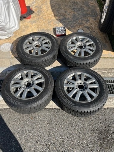 アイシス　スタッドレスタイヤホイール付き