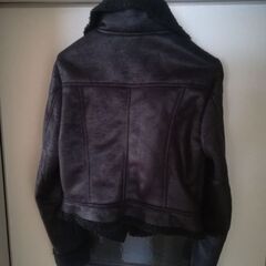 【1月下旬頃迄の出品予定】◆冬物レディースアウター/FOREVER 21/黒Mサイズ◆USED◆の画像