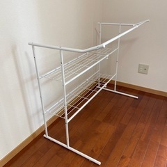 押入れ用棚付きハンガーラックの画像