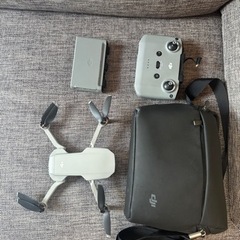 ドローンDJI MINI2 fly more comboの画像