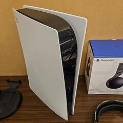 美品 使用回数少 動作品 初期化済 箱無 PS5 CFI-1200A 825GB 本体 コントローラー ベース +ワイヤレスヘッドセット
の画像