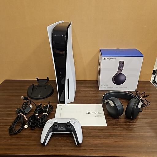 美品 使用回数少 動作品 初期化済 箱無 PS5 CFI-1200A 825GB 本体 コントローラー ベース +ワイヤレスヘッドセット\n