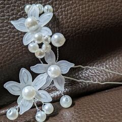 ヘアアクセサリー/フェイクパール（新品）ホワイトの画像