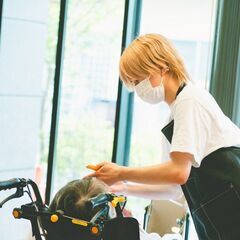 訪問理美容師募集！ブランク・子育て中OK！月1日3・4時間～の画像