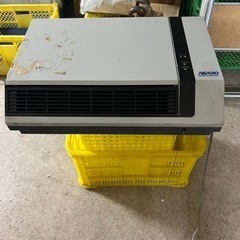 空気清浄機です。壁掛け用です。