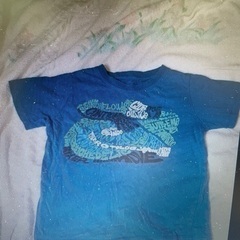 Tシャツ　ブルー
