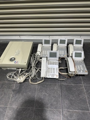 ジャンク品  IWATSU ビジネスホン NR-18KT 5台/主装置 NR-616KSU セット 未掃除・未チェック 現状品
