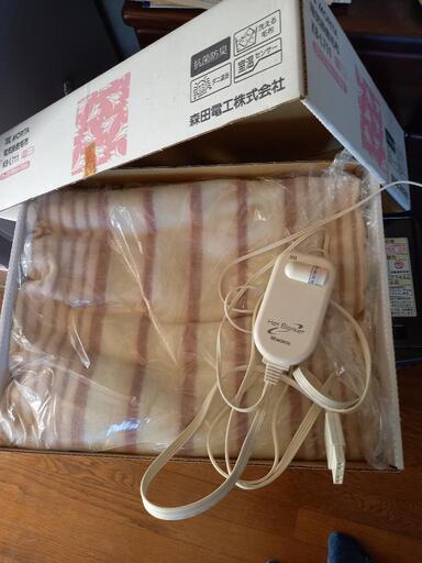 [値下げ]　ほぼ未使用　掛け敷き電気毛布