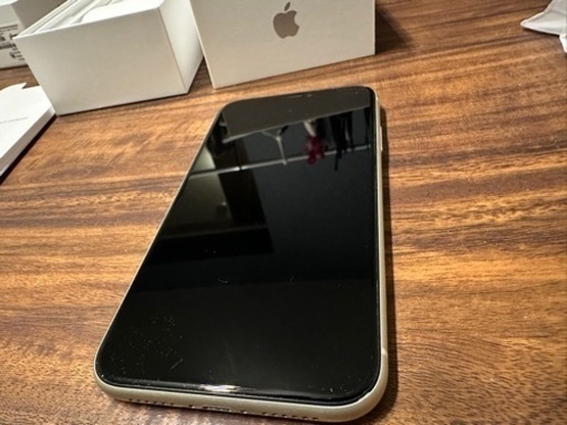 iPhone11 white 128GB 箱あり　値下げ可能