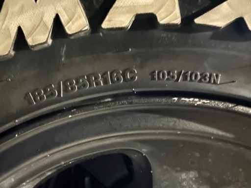 ジムニー スタッドレス 走行少バリ山 185