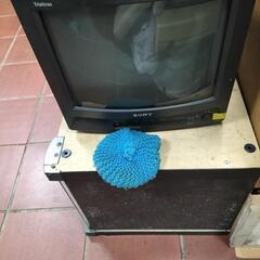 まだ使えるブラウン管テレビ譲ります。