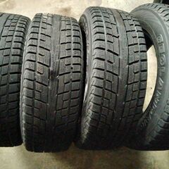 [225/65R17]中古スタッドレスタイヤ 4本価格の画像