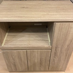 オシャレなカップボード(木目調)