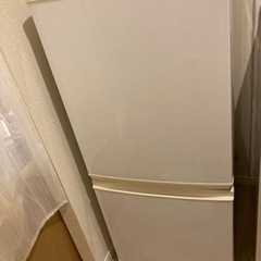 冷蔵庫　送料込み　137L 2015年　左開き 右開き